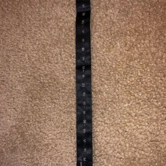 Pre-tied Blue silk bow tie, adjustable - Picture 3 of 3